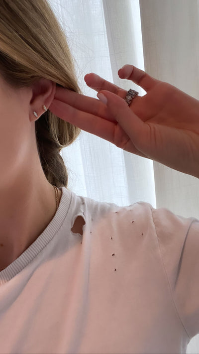 Trois Amis Studs